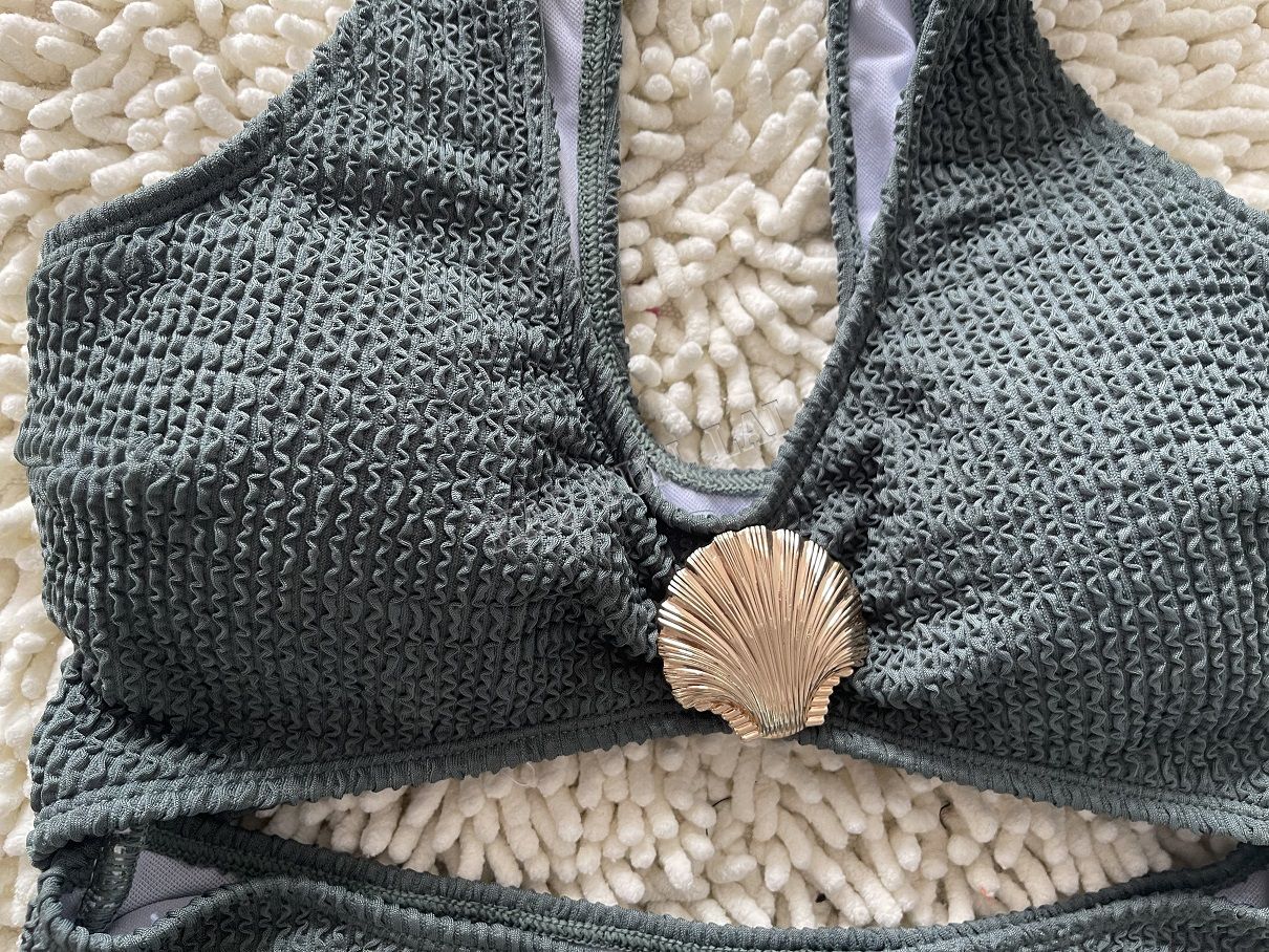 Купальники из двух частей