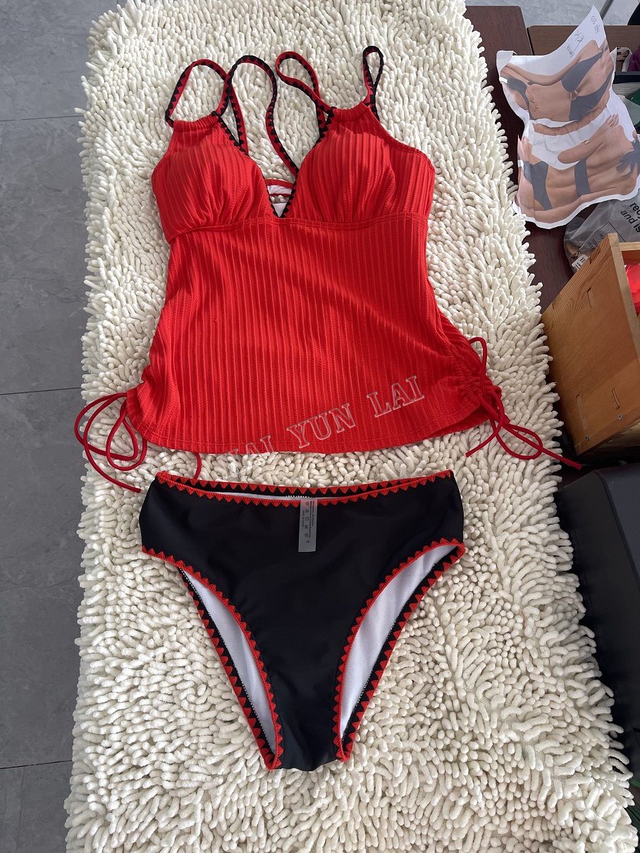 Купальники из двух частей