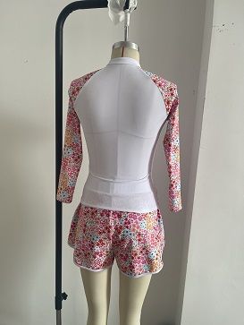 Купальники из двух частей