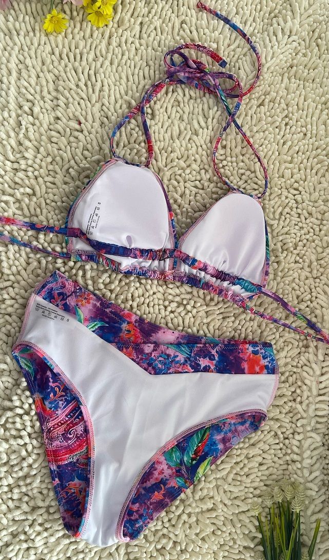 Купальники из двух частей