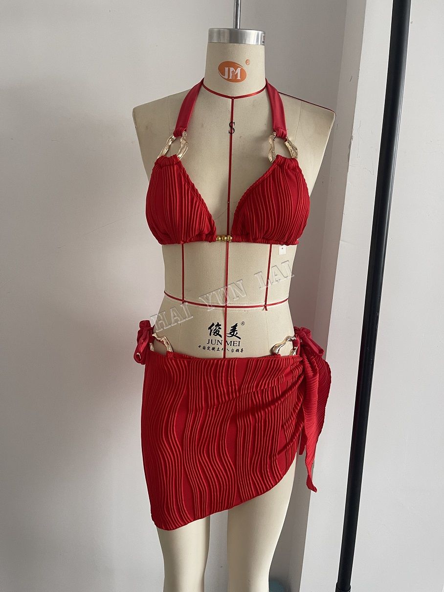 Купальники из двух частей