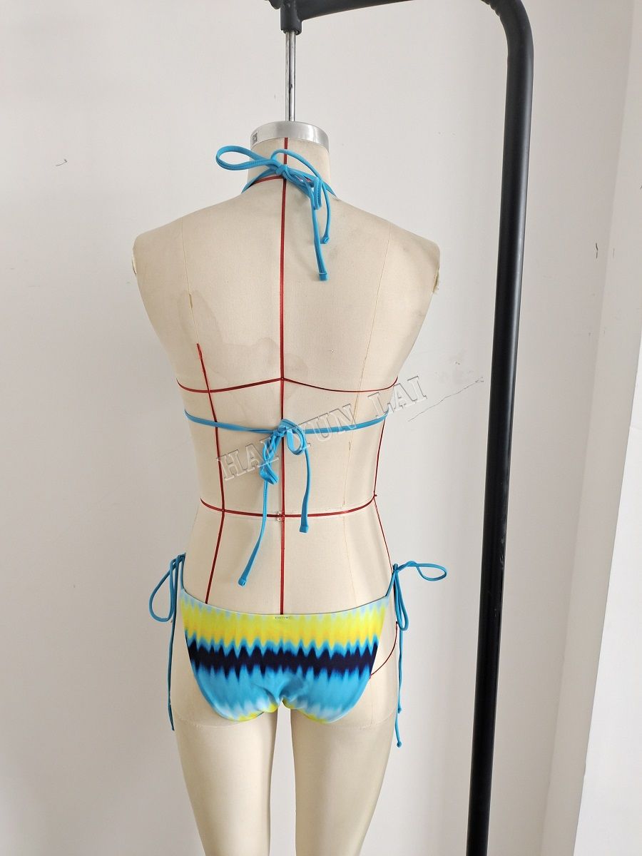 Купальники из двух частей