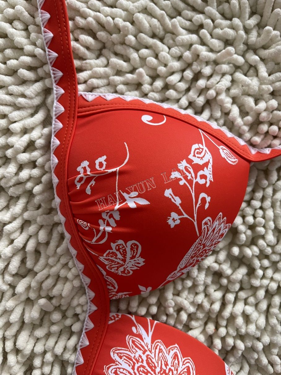 Купальники из двух частей